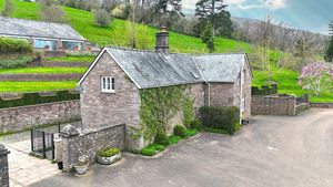 Front elevation- click for photo gallery